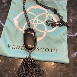Kendra scott necklace